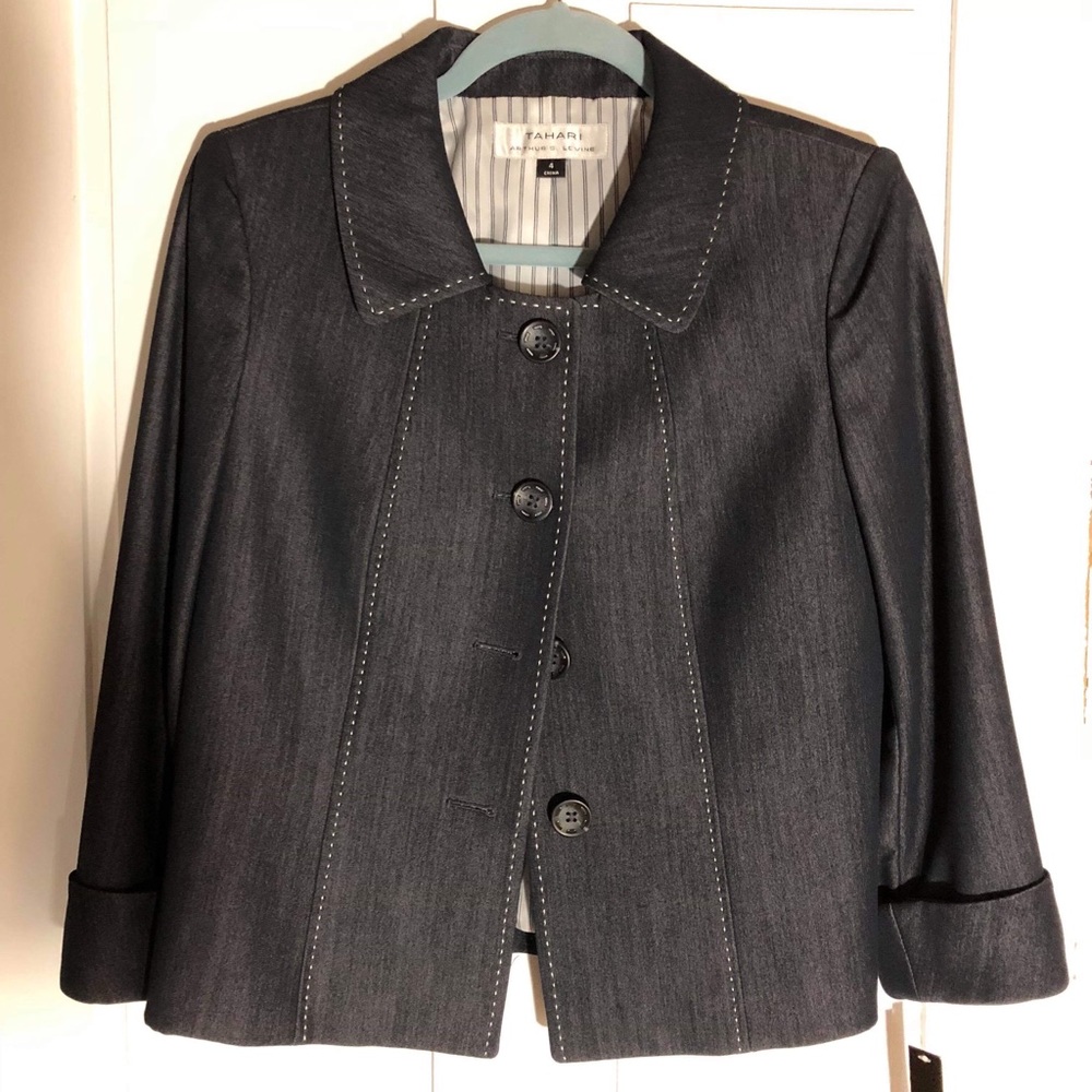 Tahari Blazer